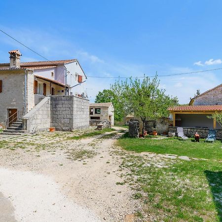Cozy Home In Pazin With House A Panoramic View Eksteriør bilde
