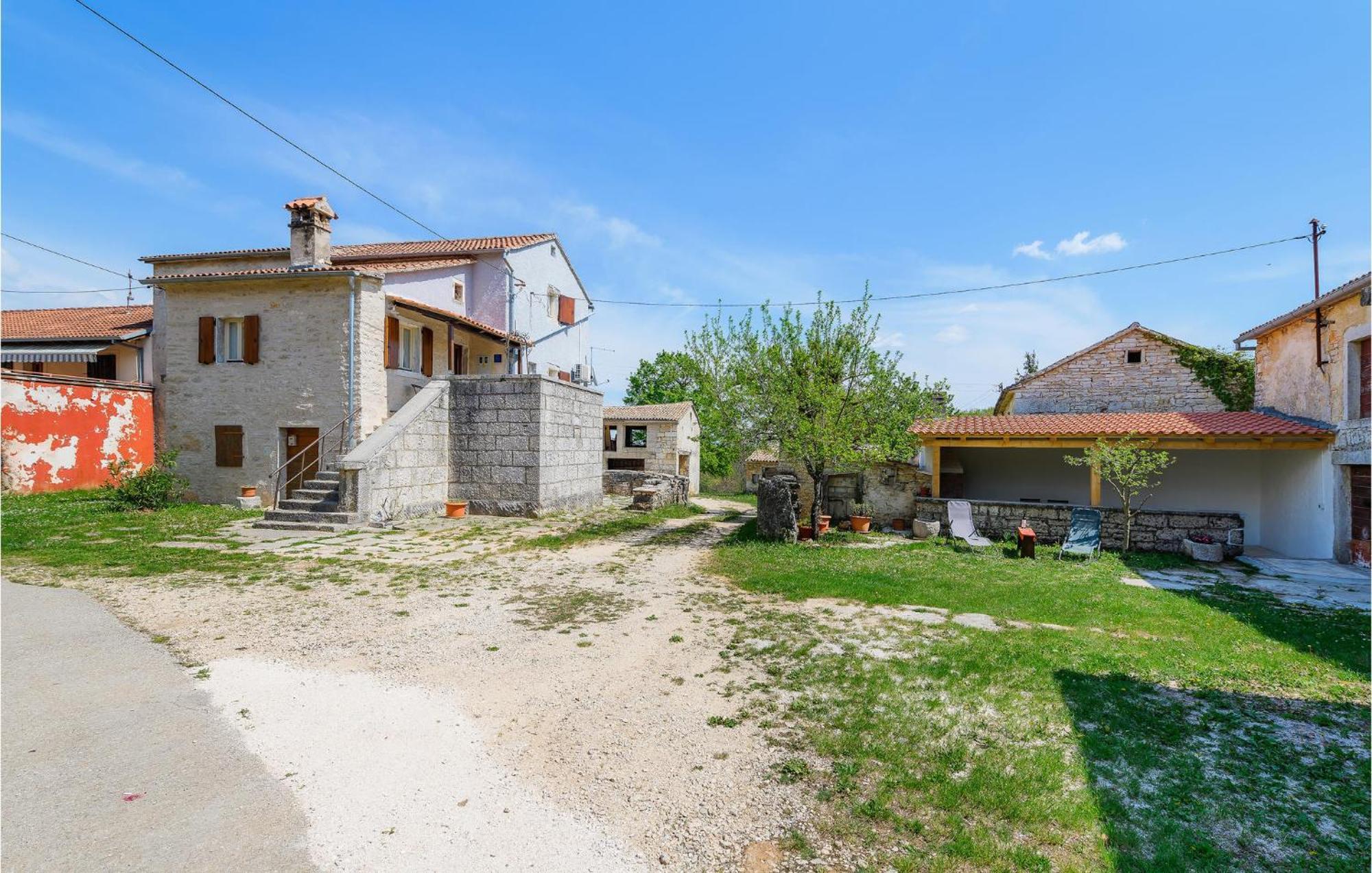 Cozy Home In Pazin With House A Panoramic View Eksteriør bilde