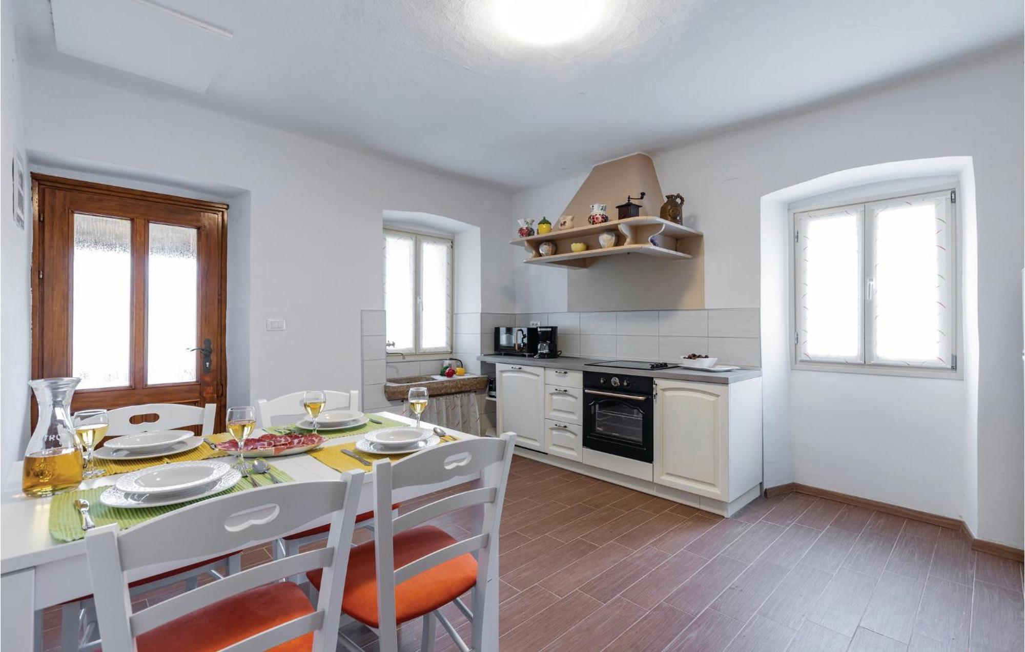 Cozy Home In Pazin With House A Panoramic View Eksteriør bilde